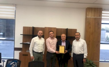 استقبال ادارة شركة الخواجا للاعلاف لمجموعة شركات العامور