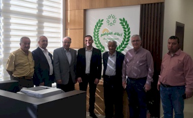 زيارة وفد غرفة تجارة نابلس و بلدية عقربا للمصنع الجديد