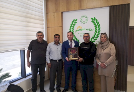 زيارة وفد بلدية نعلين لمقر الشركة الجديد