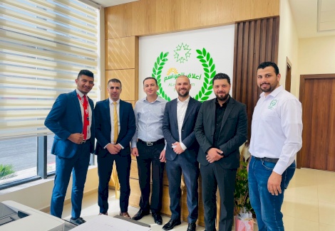 زيارة طاقم من شركة اوريدو للاتصالات للتهنئه بمقر الشركة الجديد